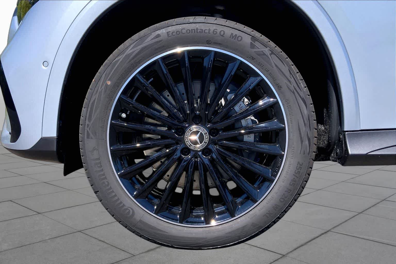 New 2026 Cirrus Silver Metallic Mercedes-Benz GLC 300 image 11