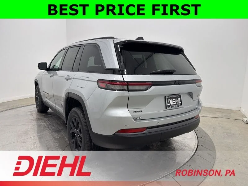 New 2026 Silver Zynith Exterior Paint Jeep Laredo image 5