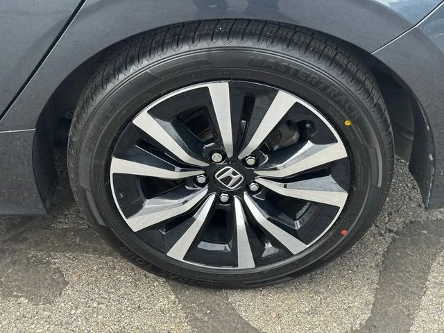 Certified Used 2022 Gray Honda EX-L image 11
