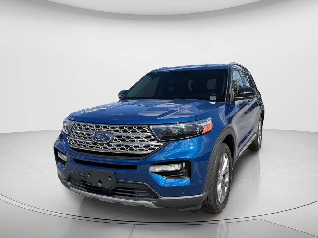Used 2023 Blue Ford Limited image 1