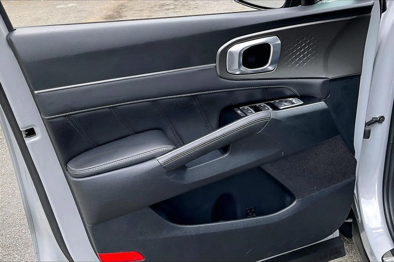 Used 2023 Gray Kia SX image 29