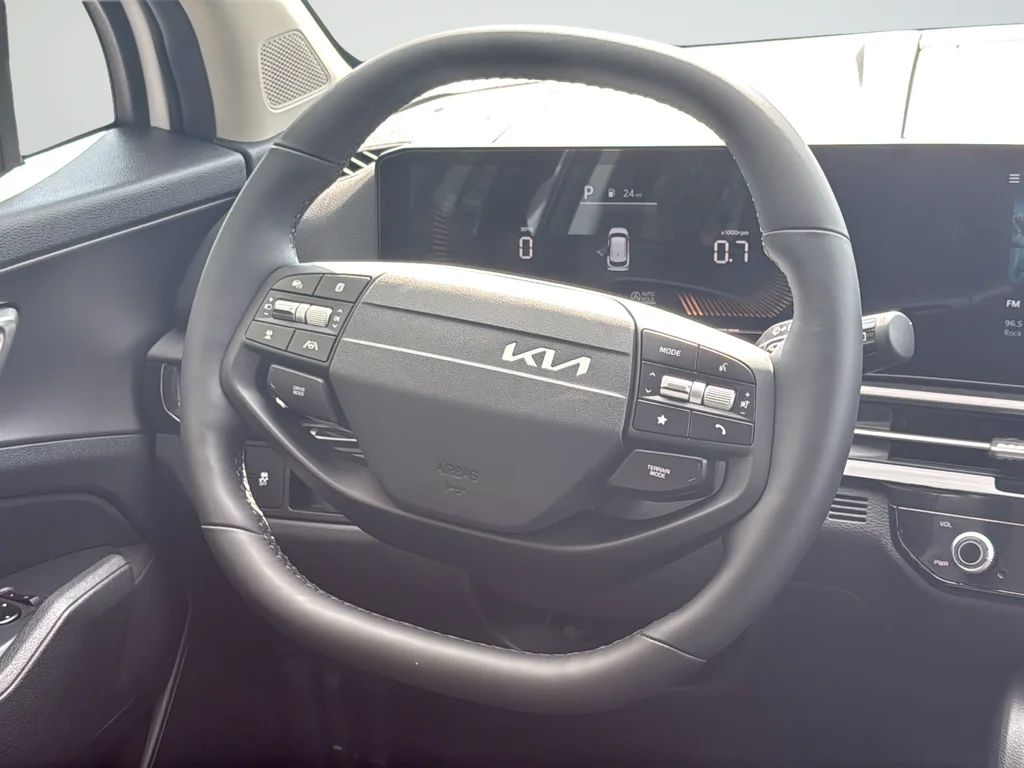 New 2026 Glacial White Pearl Kia LX image 19