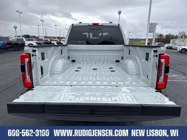 2026 Ford F-350 Super Duty Platinum - Photo 53