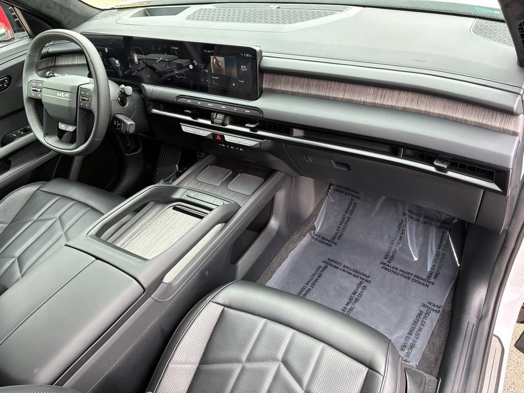 Used 2027 White Kia X-Line SX Prestige image 38