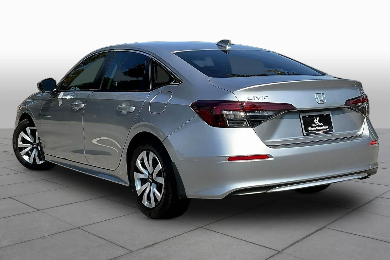 Used 2025 Solar Silver Metallic Honda LX image 12