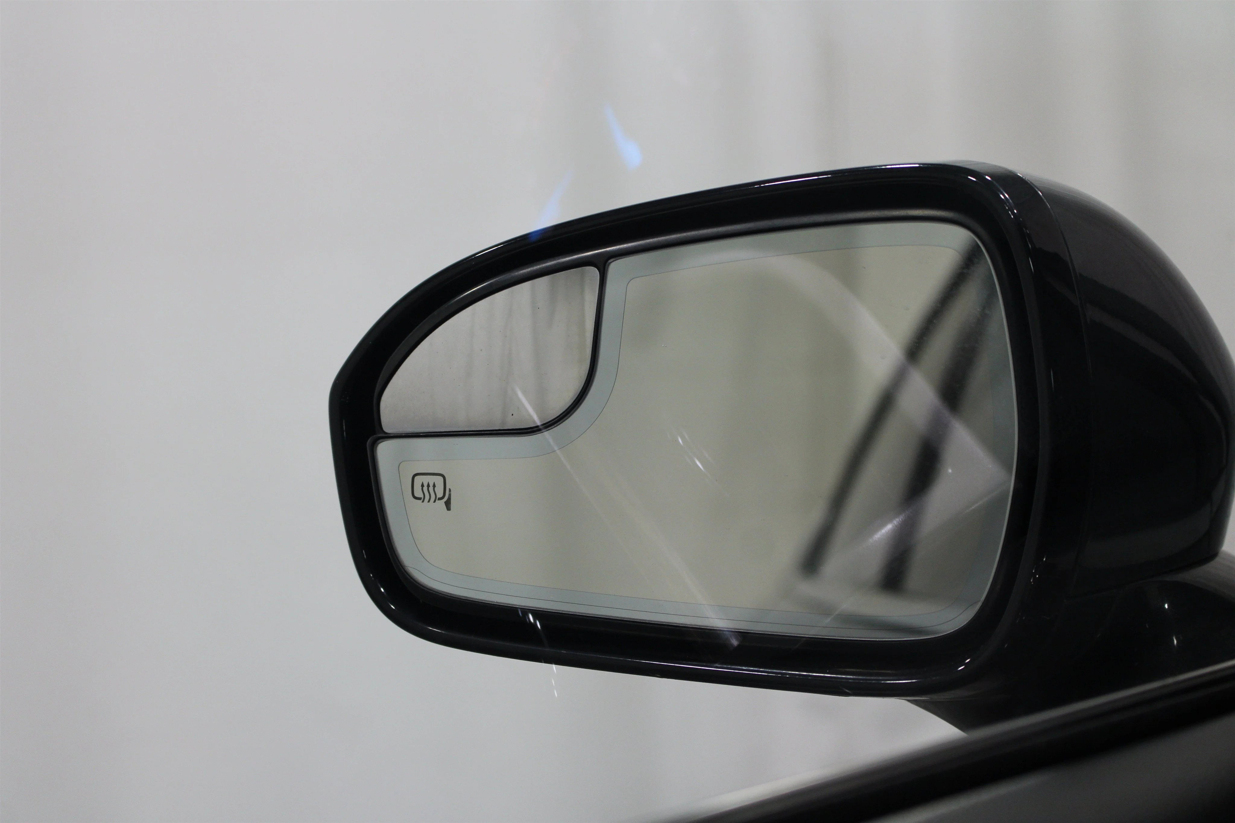 2016 Ford Fusion SE - Photo 9