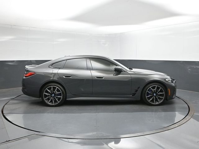 Used 2023 Gray BMW eDrive40 image 11