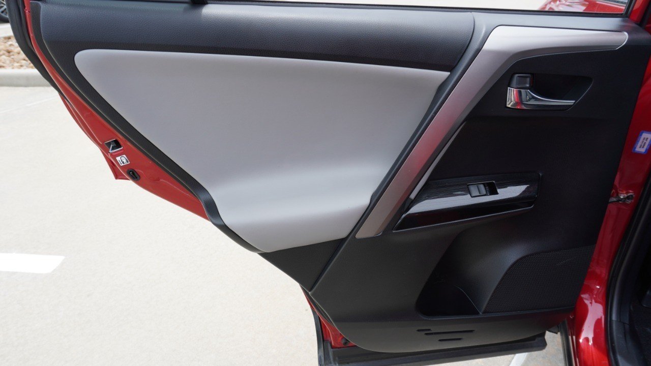 Used 2017 Red Toyota Limited image 36