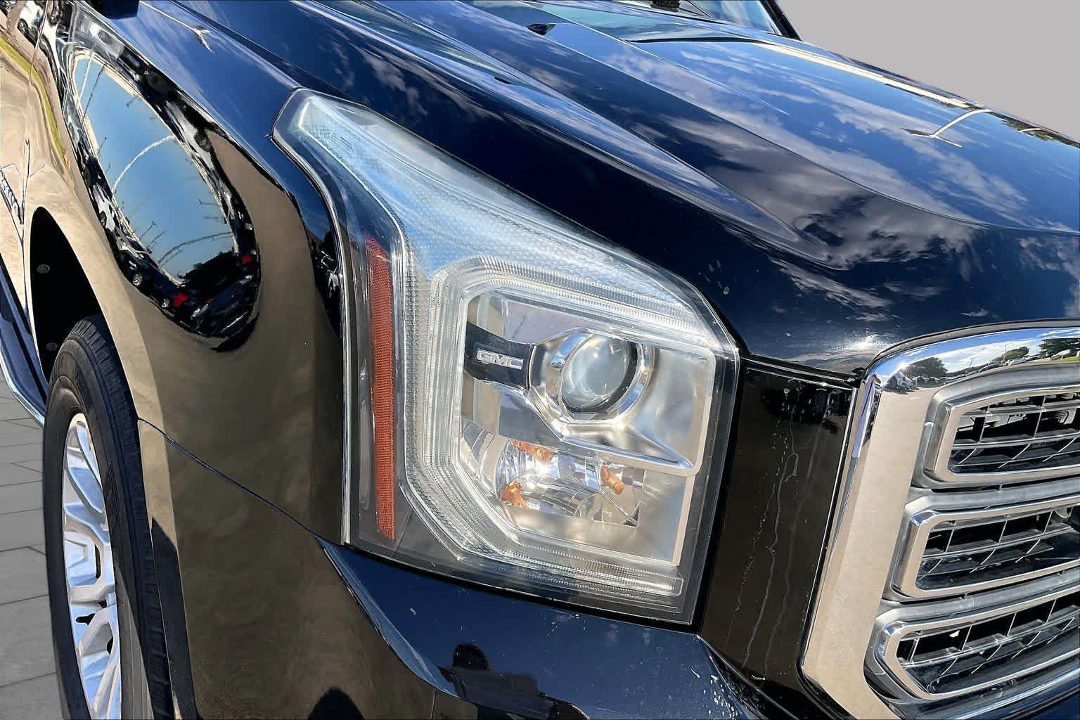Used 2018 Onyx Black GMC SLT image 26