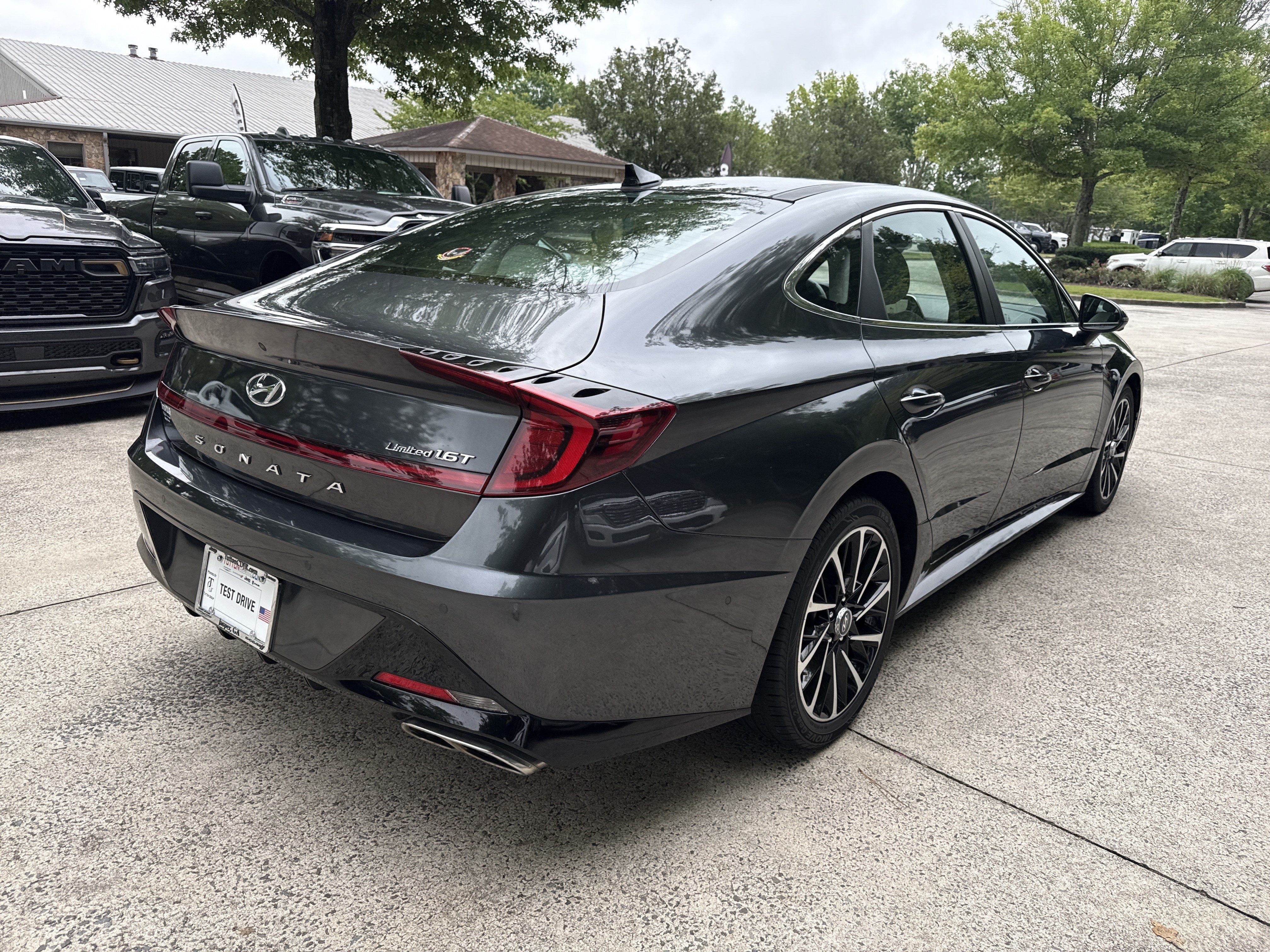 Used 2021 Portofino Gray Hyundai Limited image 7