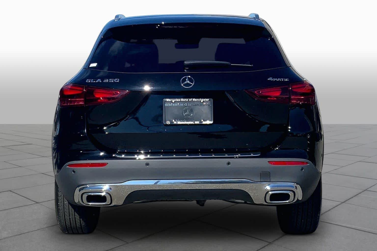 New 2026 Night Black Mercedes-Benz GLA 250 image 5