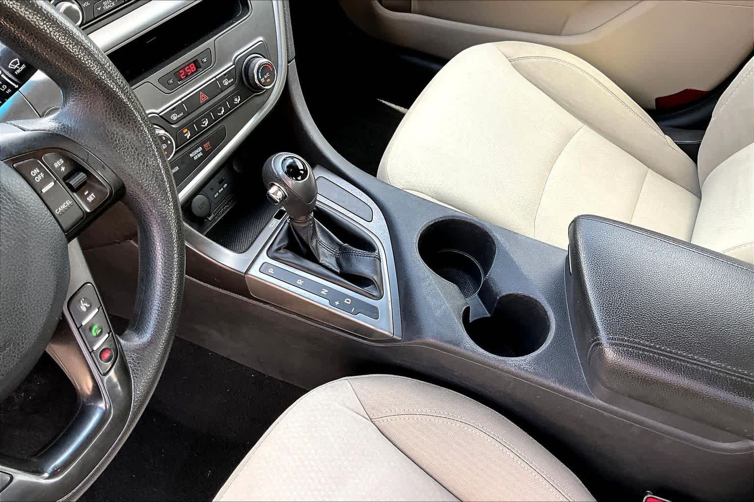 Used 2012 Satin Metal Kia LX image 17