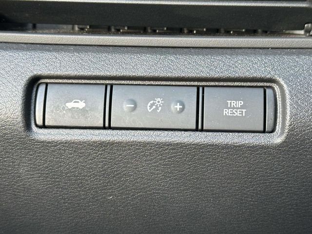 Used 2023 Gray Nissan 2.5 SR image 25