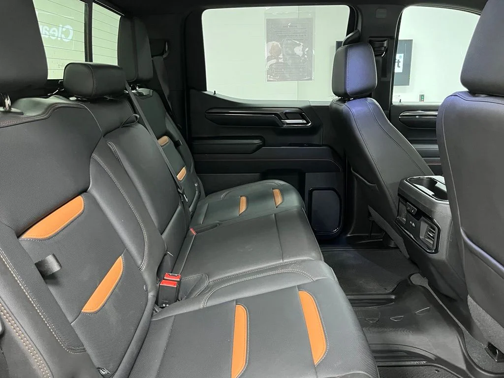 Used 2022 White GMC AT4 image 50