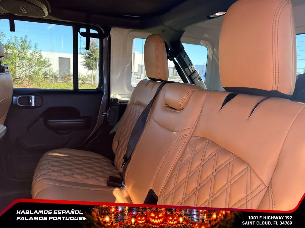 Used 2018  Jeep Sport S image 26