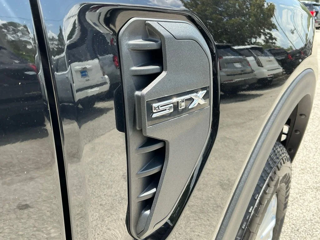 Used 2025 Black Ford XL image 28