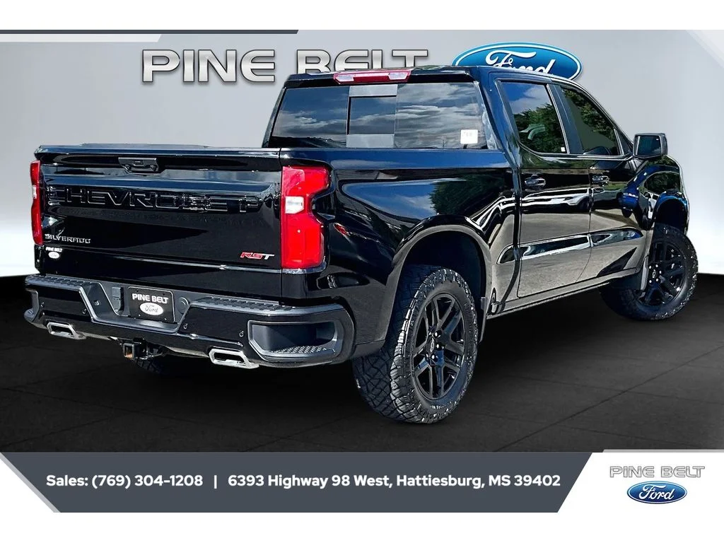 Used 2025 Black Chevrolet RST image 11