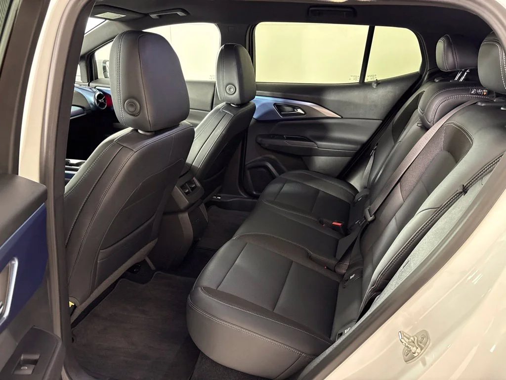 Used 2024 White Chevrolet LT image 23