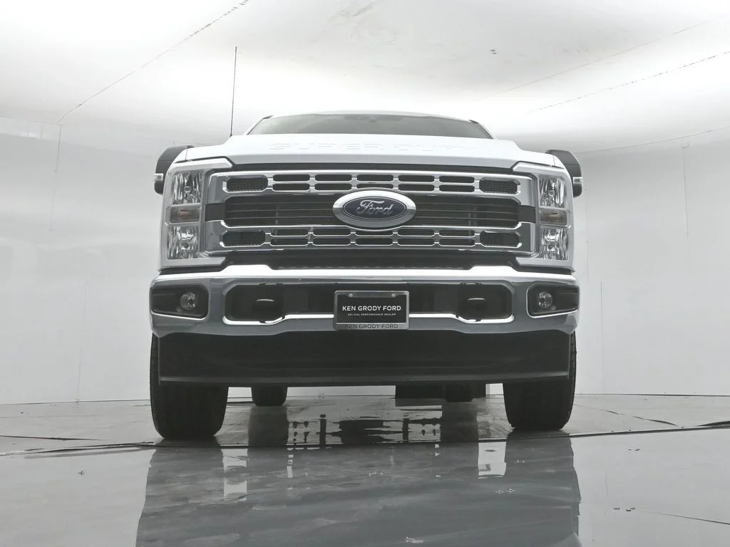 New 2026 White Ford XLT image 44