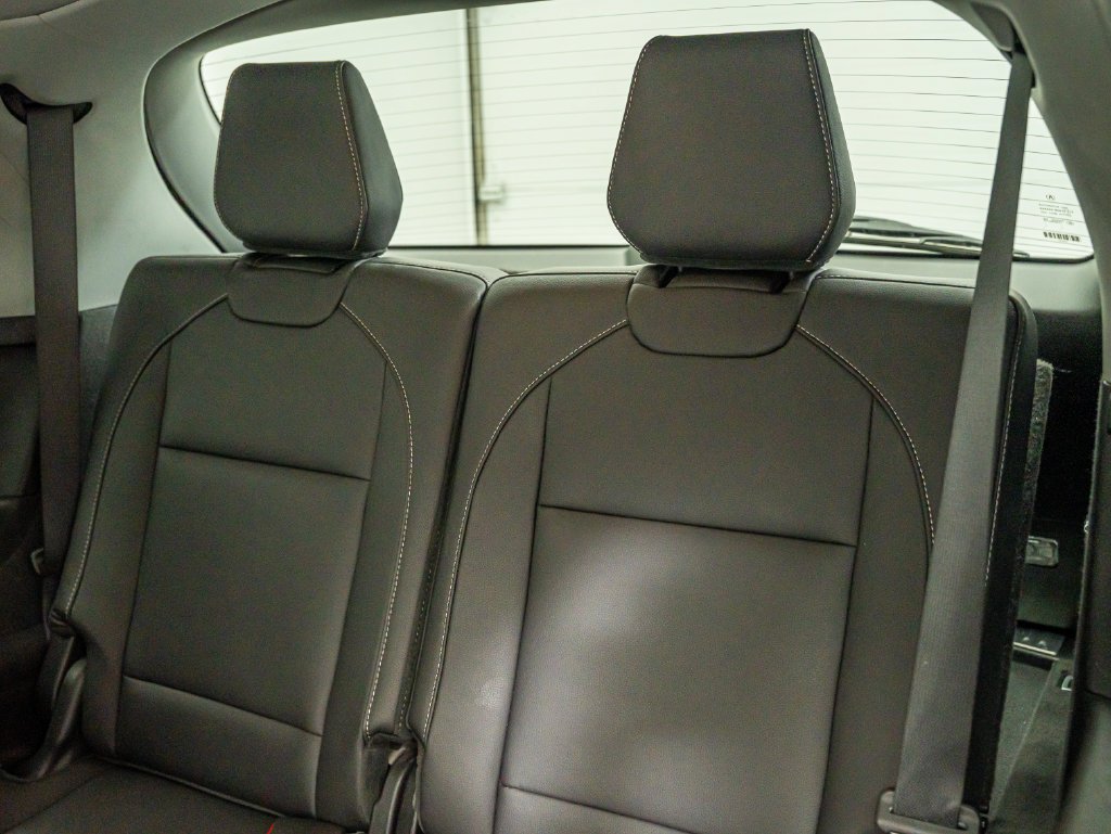 Used 2020 Platinum White Pearl Acura SH-AWD with Technology Package image 46