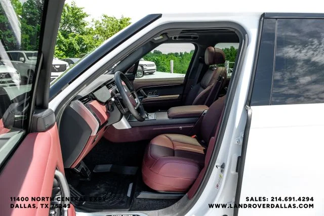New 2026 White Land Rover SE image 34