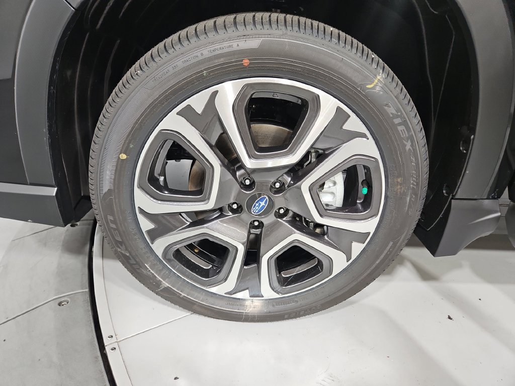 New 2027 Black Subaru Limited image 27