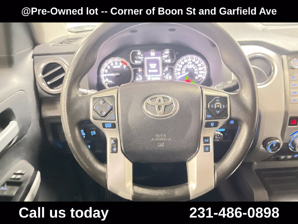 Used 2021 White Toyota SR5 image 21