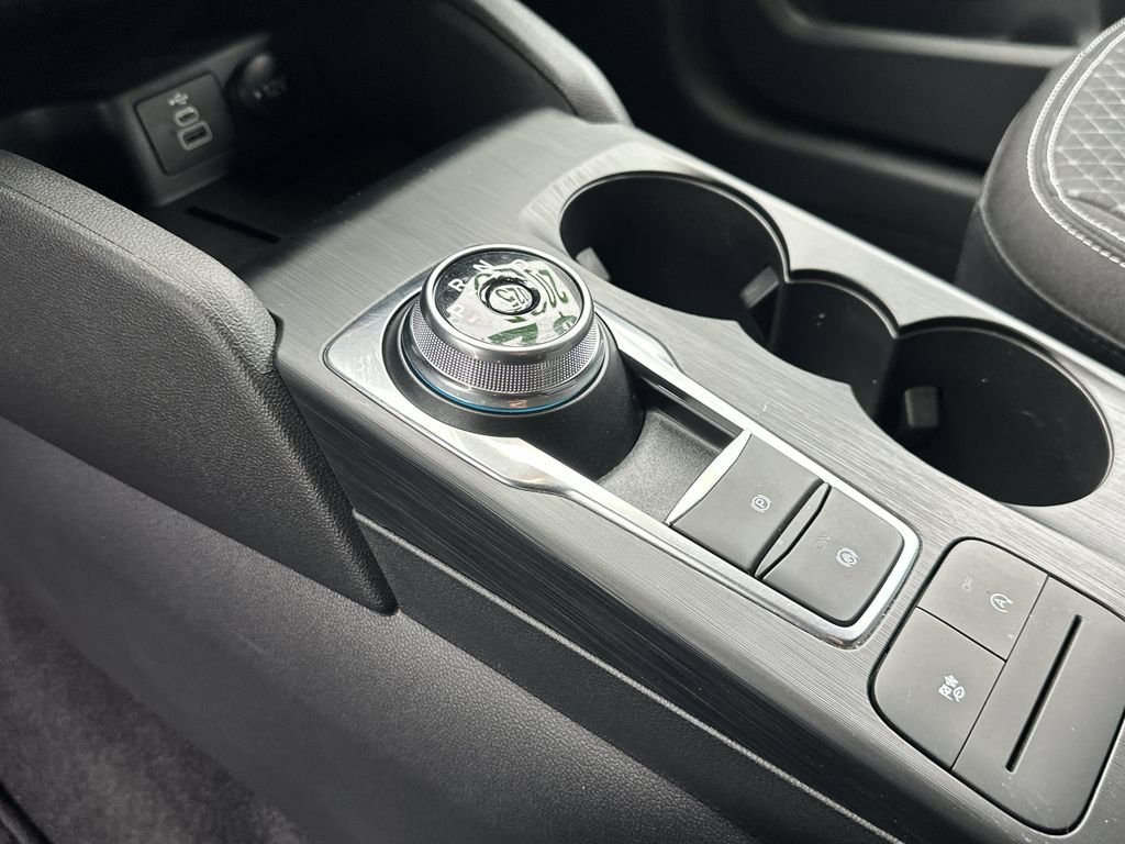 2025 FORD ESCAPE - Image 13