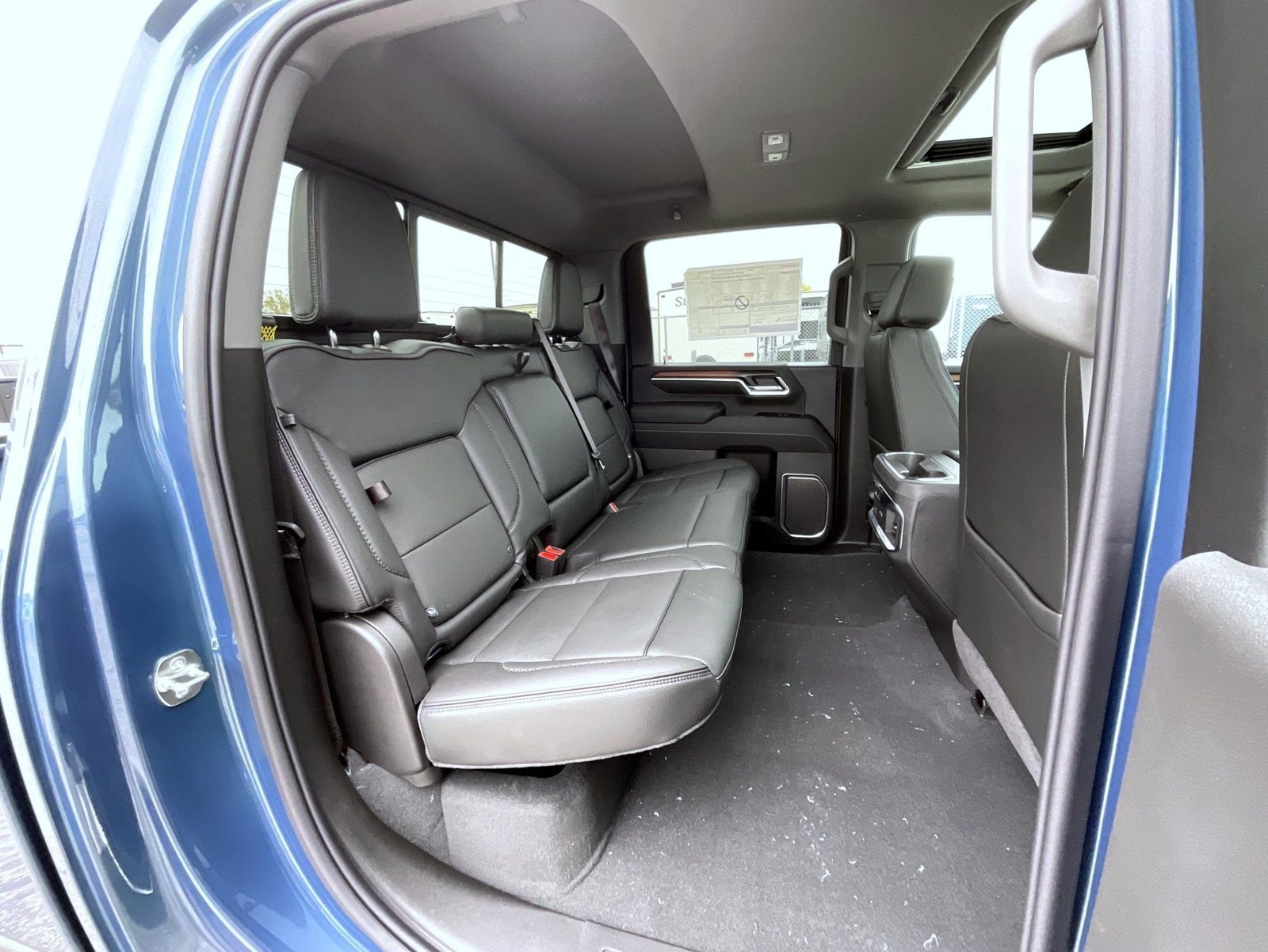 2026 GMC Sierra 3500HD Denali - Photo 18