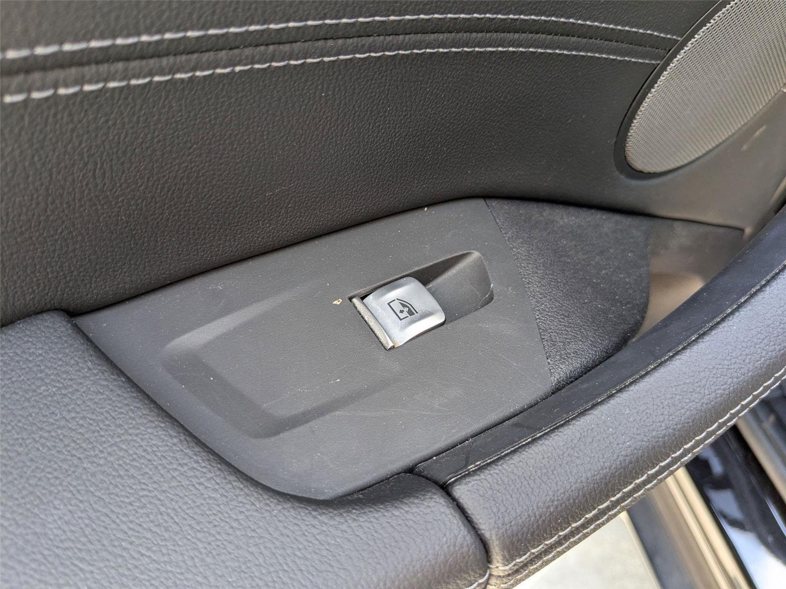 Used 2023 Black Sapphire Metallic BMW xDrive30i image 26