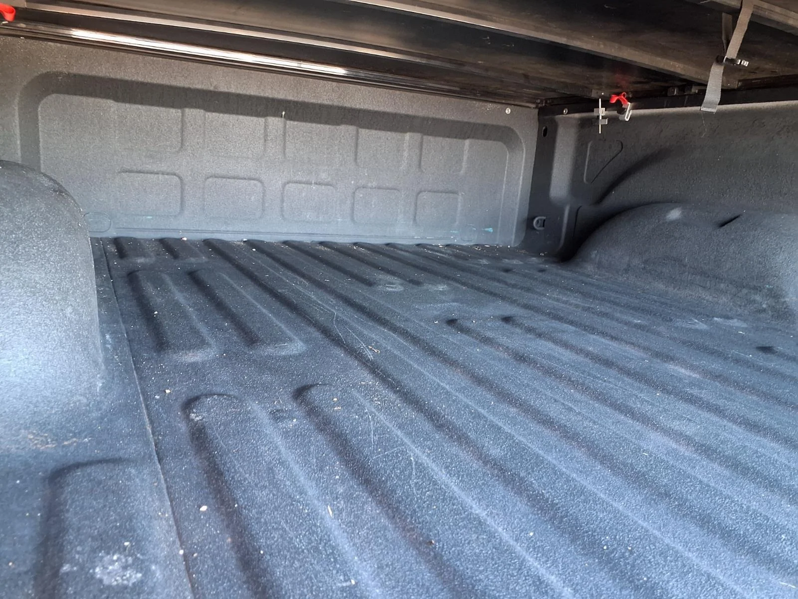 Used 2016 Bright White Clearcoat Ram Laramie image 33