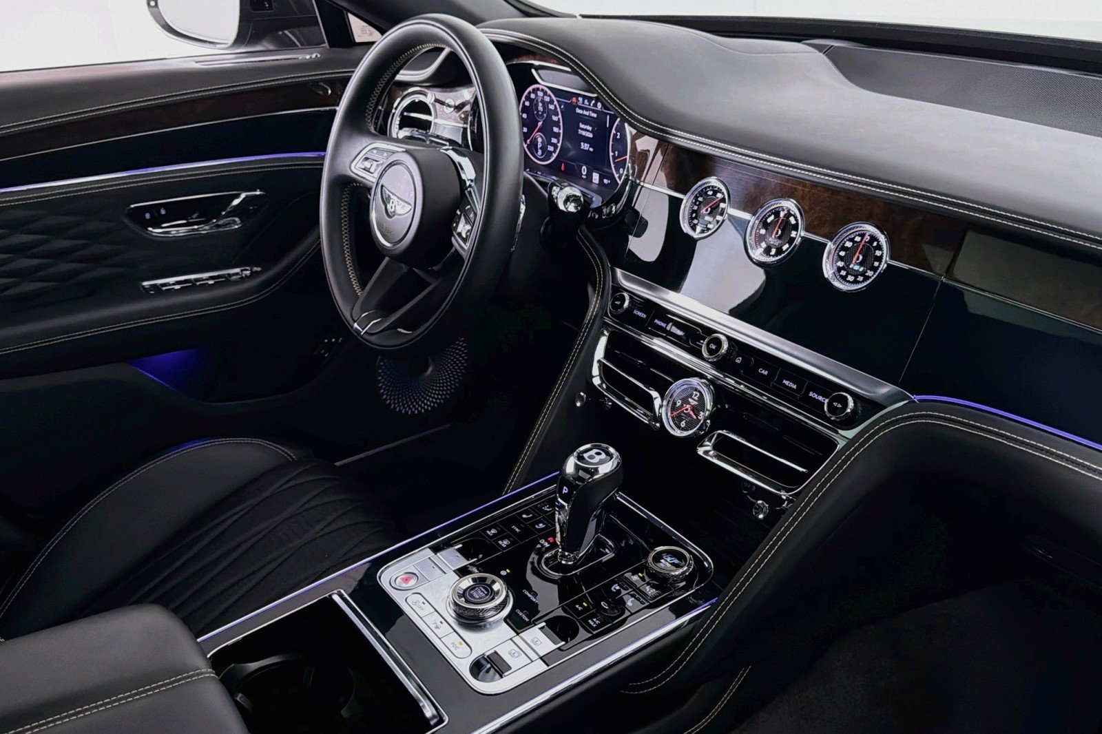 Used 2021 GRAY Bentley W12 image 18