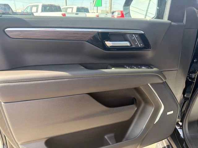 2026 Chevrolet Tahoe Premier - Photo 13