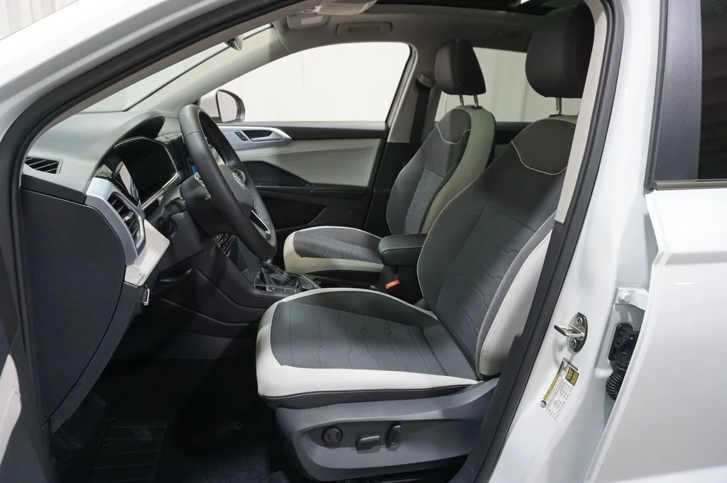 New 2026 White Volkswagen 1.5T SE image 10
