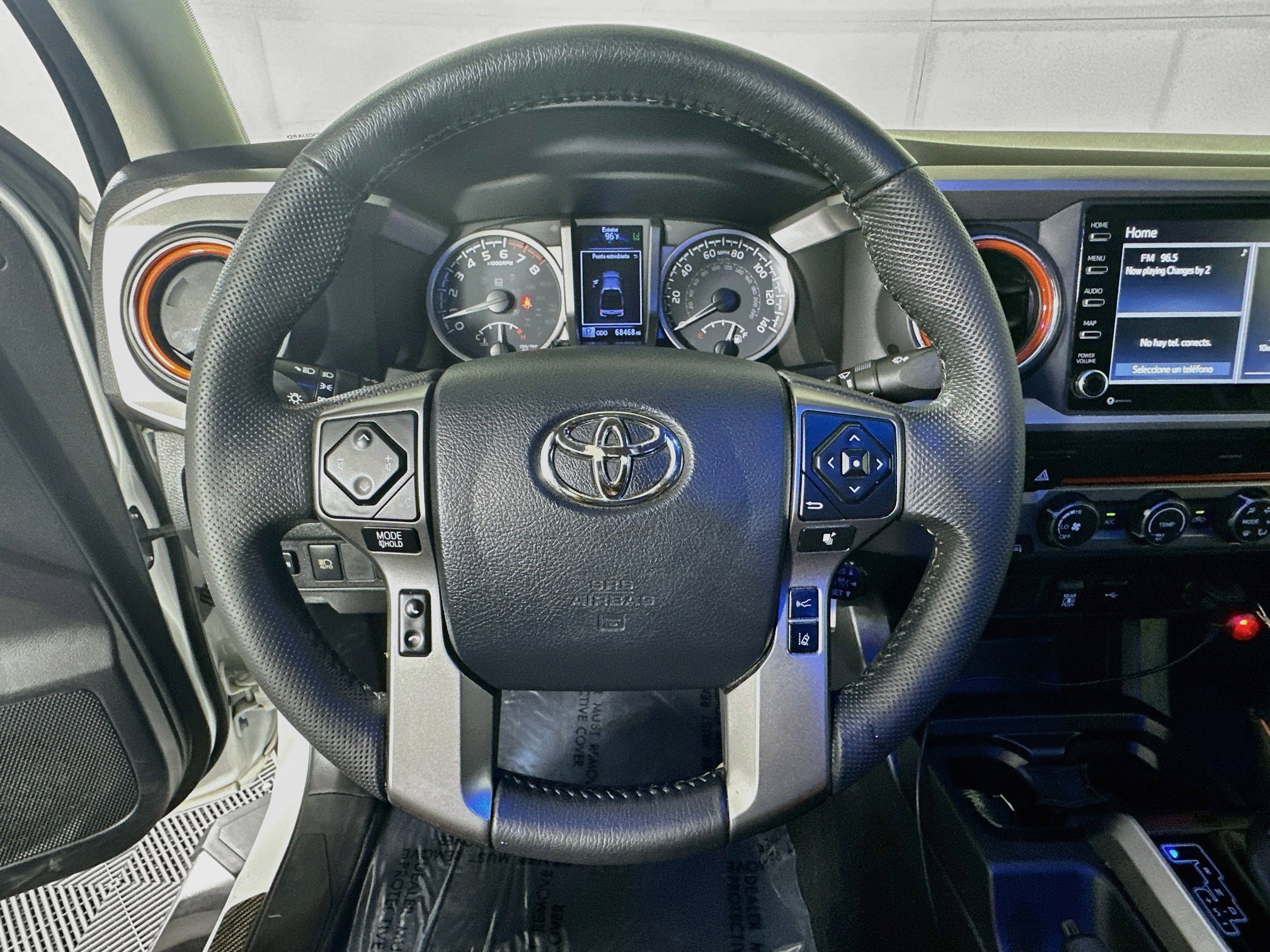 Used 2020 Super White Toyota SR5 image 15