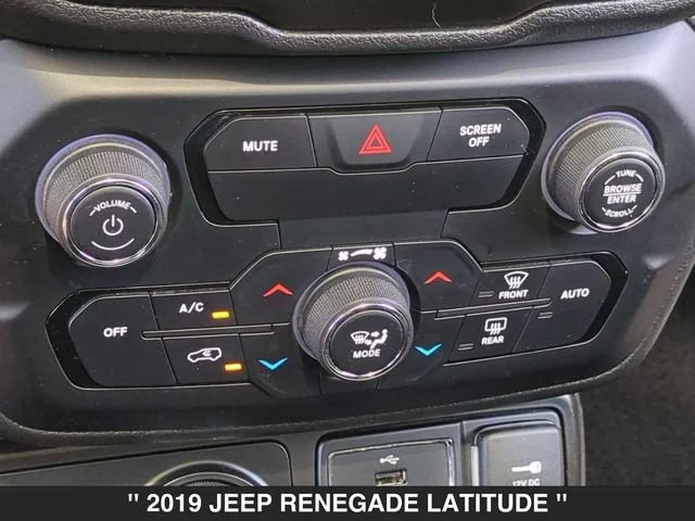 Used 2019 Orange Jeep Latitude 4x4 image 25