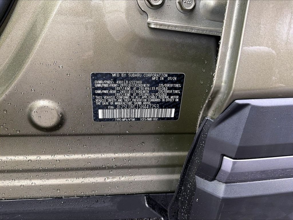 Used 2025 Autumn Green Metallic Subaru Limited image 34