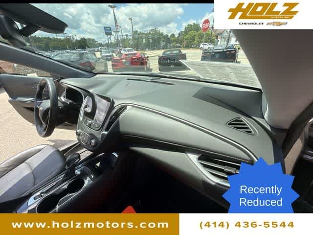 Certified Used 2022 Mineral Gray Metallic Chevrolet LT image 28