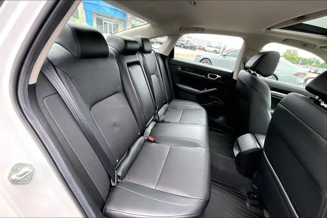 Certified Used 2024 Platinum White Pearl Honda Touring image 20