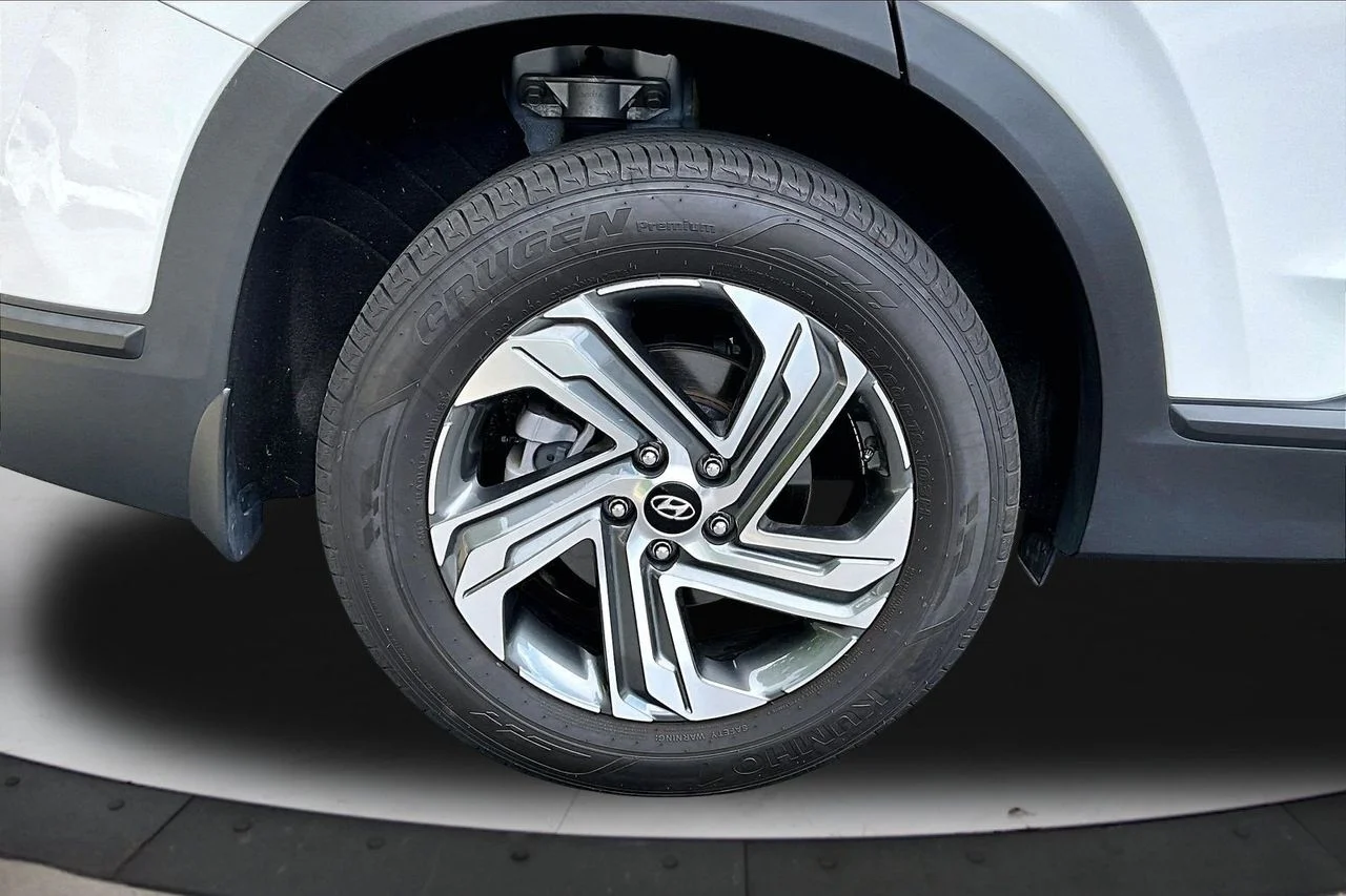 Certified Used 2023 White Hyundai SEL image 35