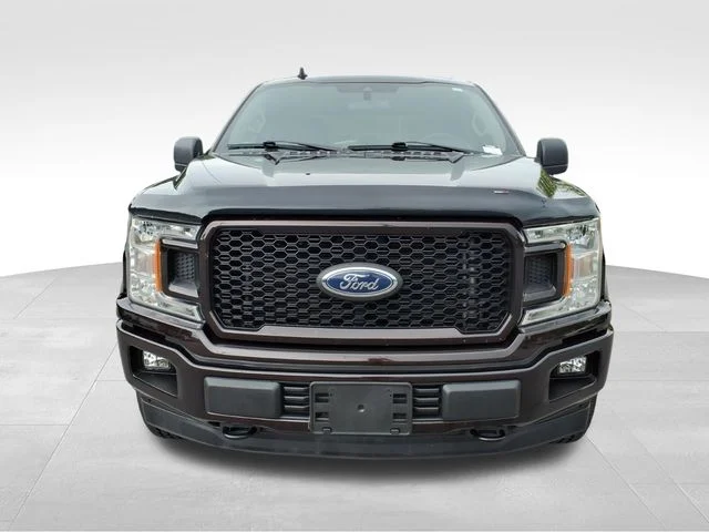 Used 2020 Red Ford XL image 19