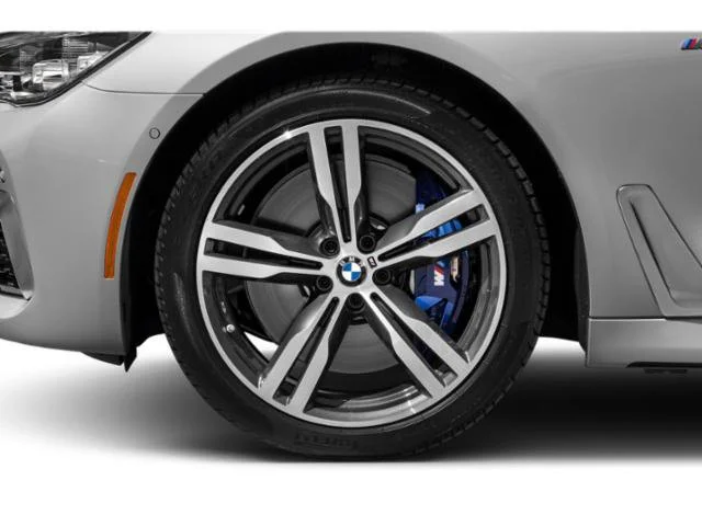 Used 2019 Mineral White Metallic BMW M760i xDrive image 14