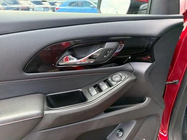 2023 Chevrolet Traverse RS - Photo 24