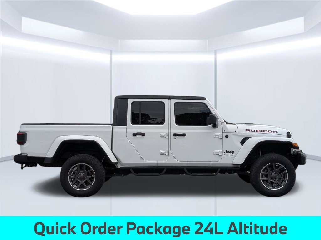 Used 2020 White Jeep Altitude image 9