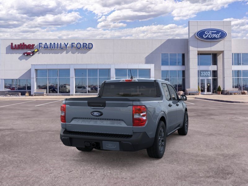 New 2025 Azure Gray Metallic Tri-Coat Ford XLT image 8