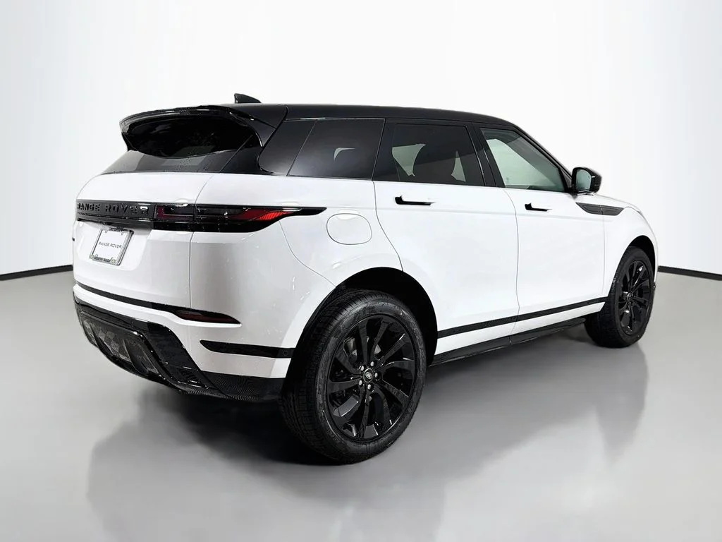 New 2026 Fuji White Land Rover Hoxton Edition image 5