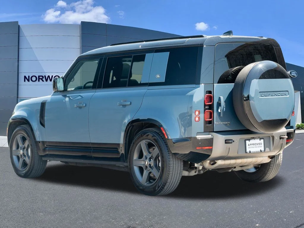 Certified Used 2023 Blue Land Rover X-Dynamic SE image 6