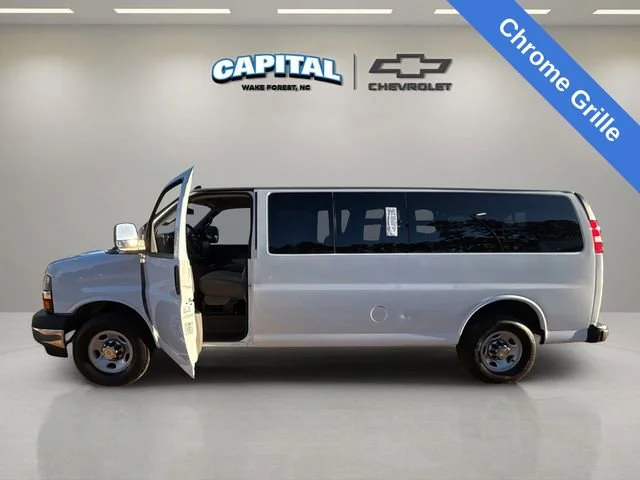 Used 2024 Summit White Chevrolet 1LT image 13