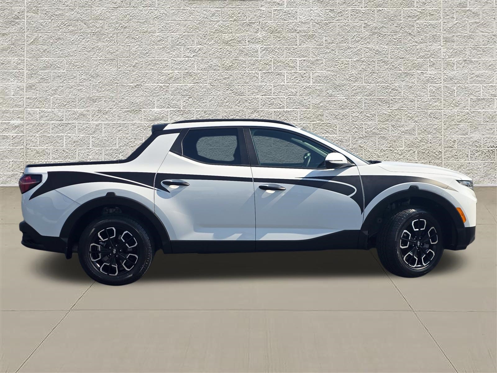 Used 2022 Ice White Hyundai SEL image 8