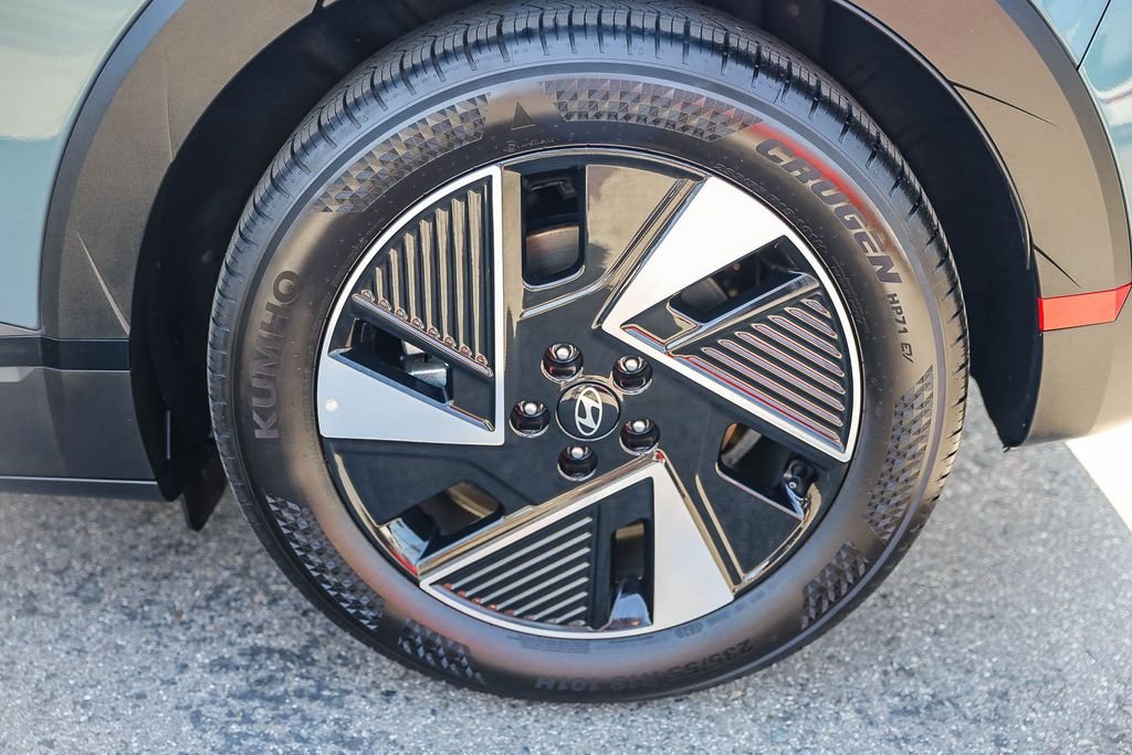 2026 Hyundai IONIQ 5 SE - Photo 8